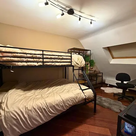 Cosy Duplex Pour 4 Personnes à Soignies