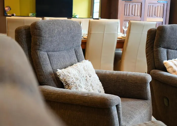 Cosy Duplex Pour 4 Personnes A Apartamento Soignies